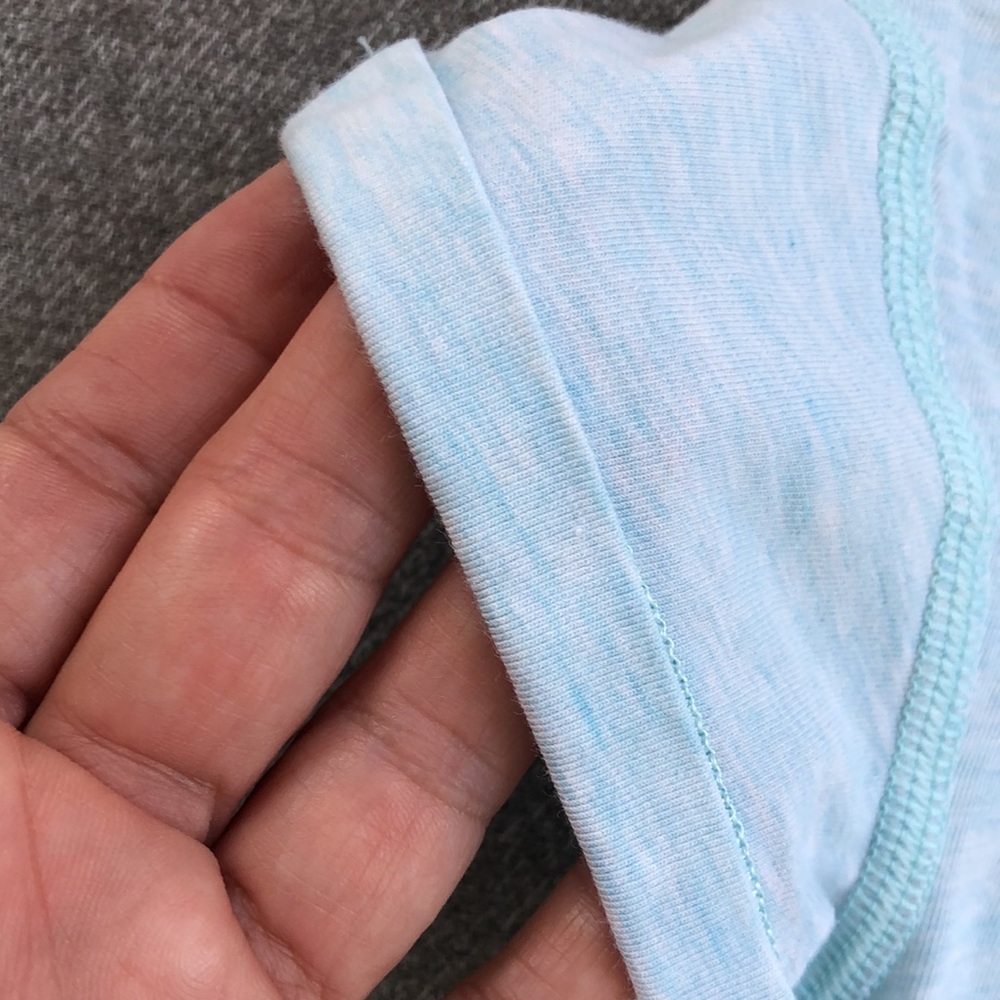 IVIVVA / LULULEMON Keyhole Back T-Shirt - Picture 7 of 8